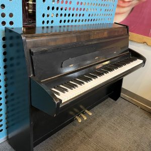 PRE-OWNED Schimmel 42 Vertical ES | 51413