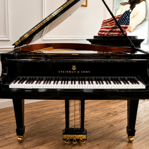 STEINWAY S