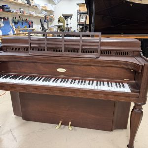 Steinway F40